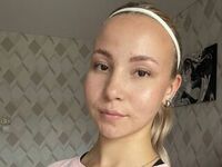 camgirl showing pussy CatrinaWakley