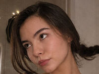 topless webcamgirl ElleStarling