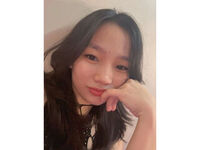 naked webcam girl fingering JoyPetite