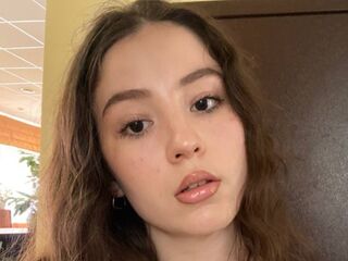 nude webcamgirl photo JulyLarain