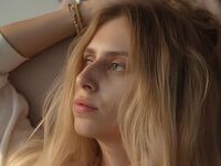 anal webcam sex KiraBen