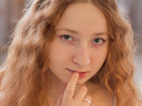 naked webcam girl picture MadgeRemerez