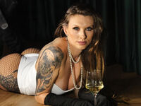 sex show MiaSalles