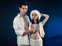 camcouple masturbating with vibrator LunaAndDaneska