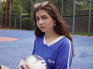 camgirl AdrianaCline