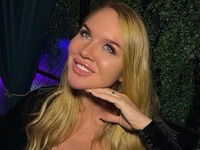live teaser cam AlesiaStrict
