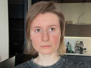 cam strip tease AlessandraMillis