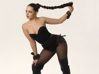 camgirl playing with dildo AnaWest