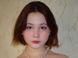 girl shaving pussy AnnemarieTschida