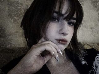 cam girl playing with sextoy AudryGerveler