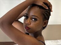 naked camgirl fingering pussy BrianaHadid