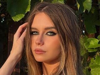 adult chat room BrunaKiebler