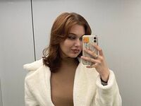 naked girl with webcam fingering pussy BrynnMeury