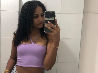 hot cam girl masturbating with sextoy CamilaHank