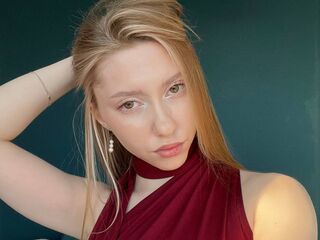 camslut topless CarylonBenzer