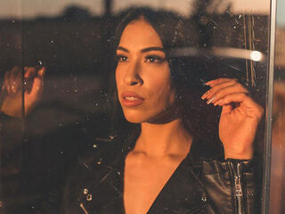 camgirl shaving pussy CassFox