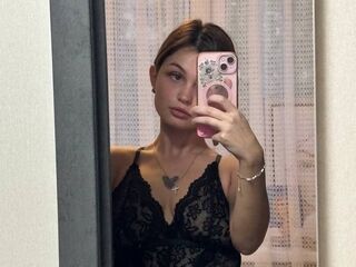 girl topless ClareHoop
