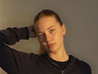 adult video chat room CristalCinnamond
