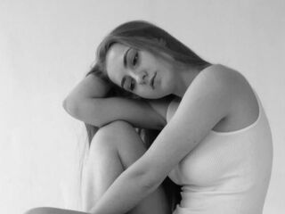 cam girl picture CwenGammell