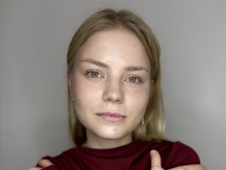fingering girl chatroom DelenaLabonne
