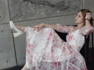 fingering girl chatroom EarleneConaghan