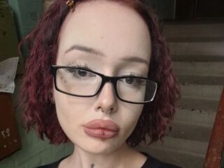 camwhore masturbating with dildo EleanoraNewell