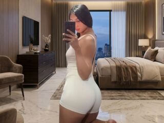 Kinky webcam girl EloiseCrocce