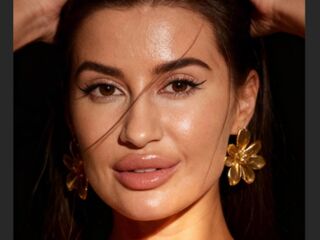 hot cam girl masturbating EvaNever