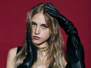 hot chatroom EveTottingham