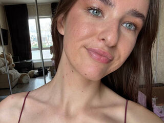 beautiful webcam girl GingerWareham