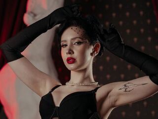girl showing tits GraceMonroes