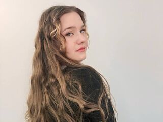 naked cam live GrayceSerrell