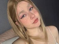 adult chat room HoneyLumi