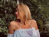 hot camslut InaStark