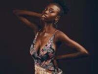 girl cam nude IssaJenner