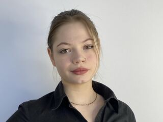 chatroom webcam photo JanuaryBuswell