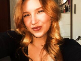 girl sex chat room JenetteFolson