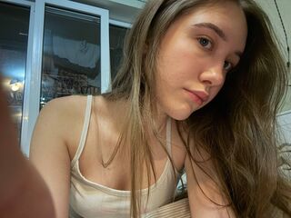 camslut masturbating JeniseLozado