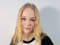 chat with cam KamiMellema