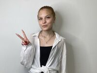 hot cam show KarineBrinkmeyer