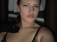 camgirl fingering shaved pussy KettyRob