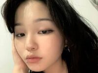 cam girl playing with vibrator KizzyScheidegger