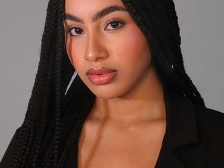 hot naked camgirl KloeBenetti