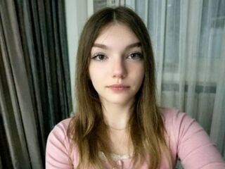 naked webcam girl fingering KoriMatinez