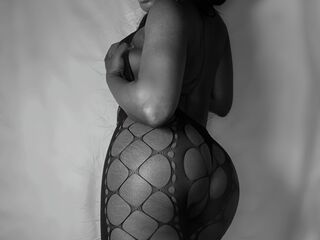 nude gamgirl LauraDawren