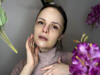 girl showing tits LavondaBovain