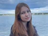 Kinky webcam LeaDeeg