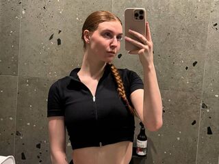 girl cam naked LessieNunz