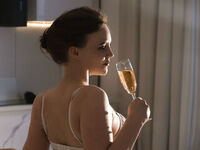 hot strip tease cam LilianBright