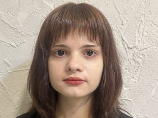 naked girl with webcam masturbating with dildo LillyMilly